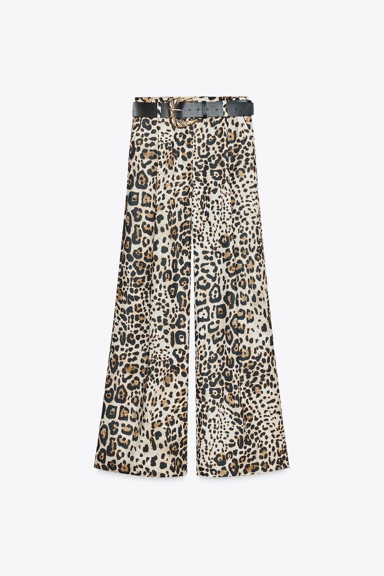 Pantalón ancho satinado con cinturón