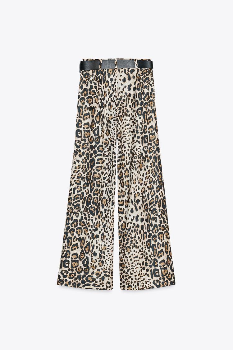 Pantalón ancho satinado con cinturón